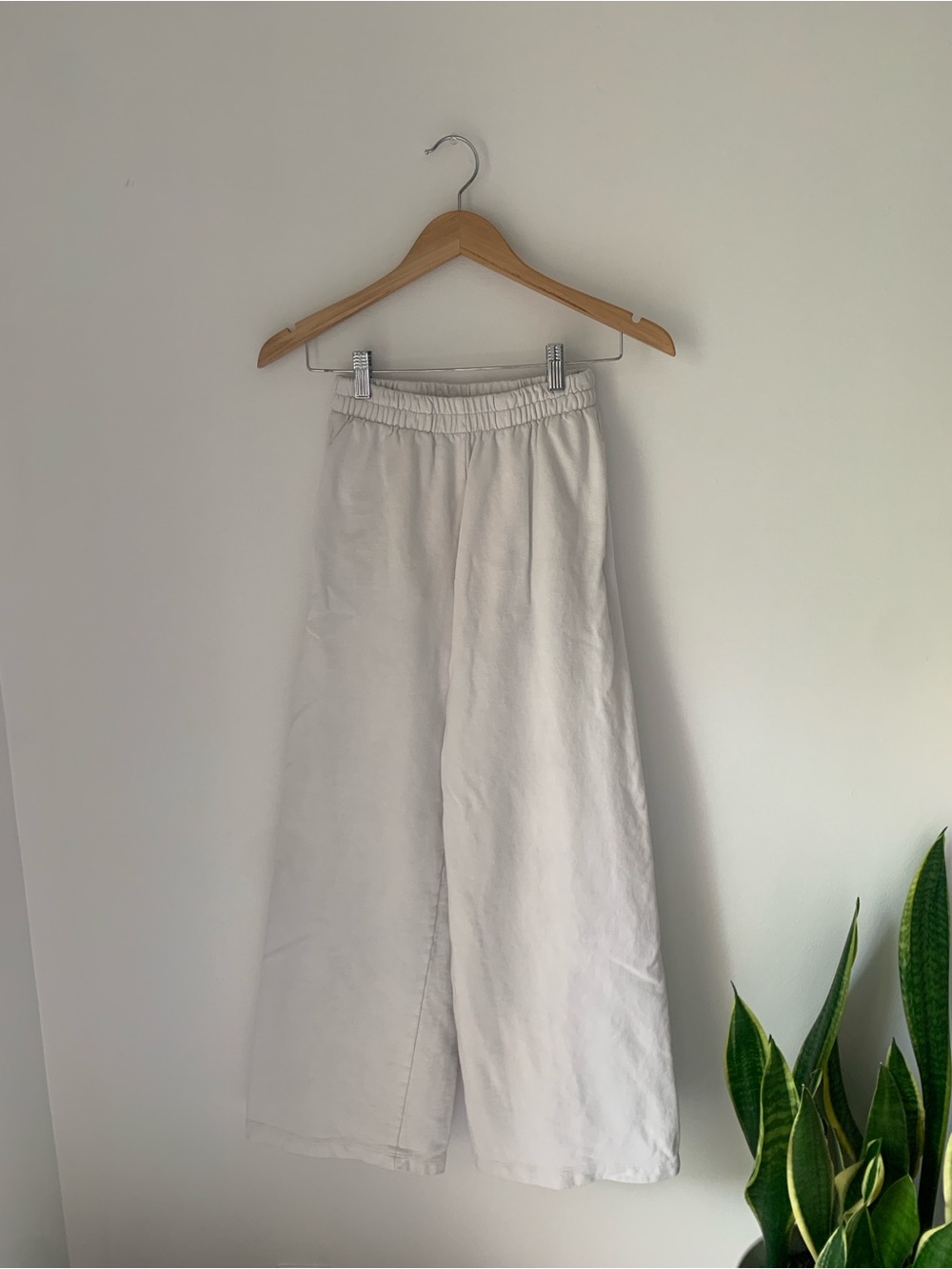 Zara White Wide-Leg Elastic-Waist Sweatpants